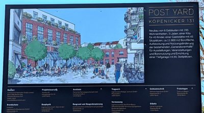 Bauschild POST YARD am Eingang der Baustelle, Melchiorstraße. - Aufnahme: März 2022