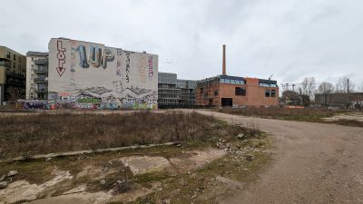 230129-Mitte-Spaziergang-an der Spree – Klick für eine Großansicht